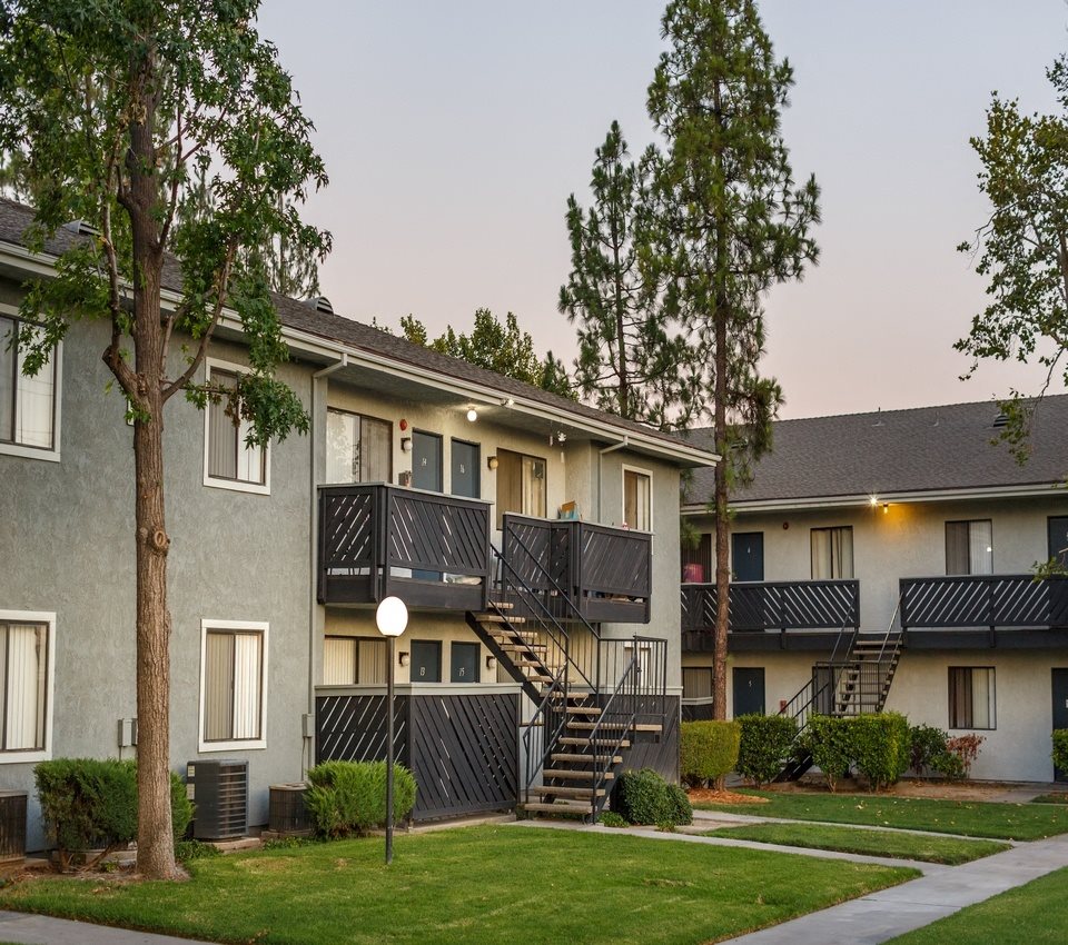 Apartments in San Bernardino, CA Creekside Village